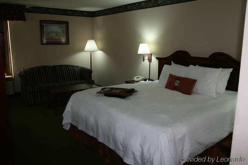 Hampton Inn Tullahoma Exterior foto